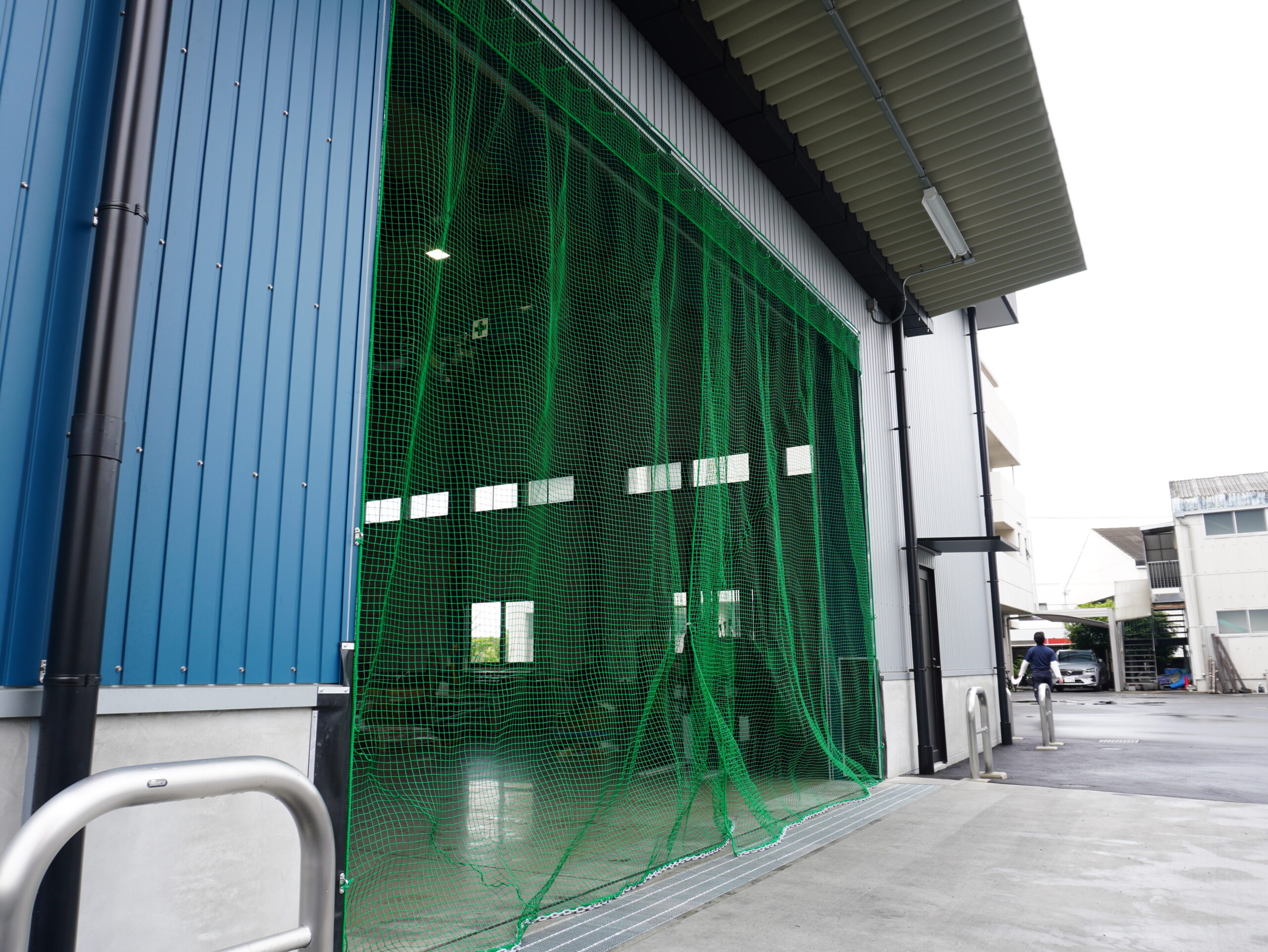 製造業 施工事例（ネットカーテン）